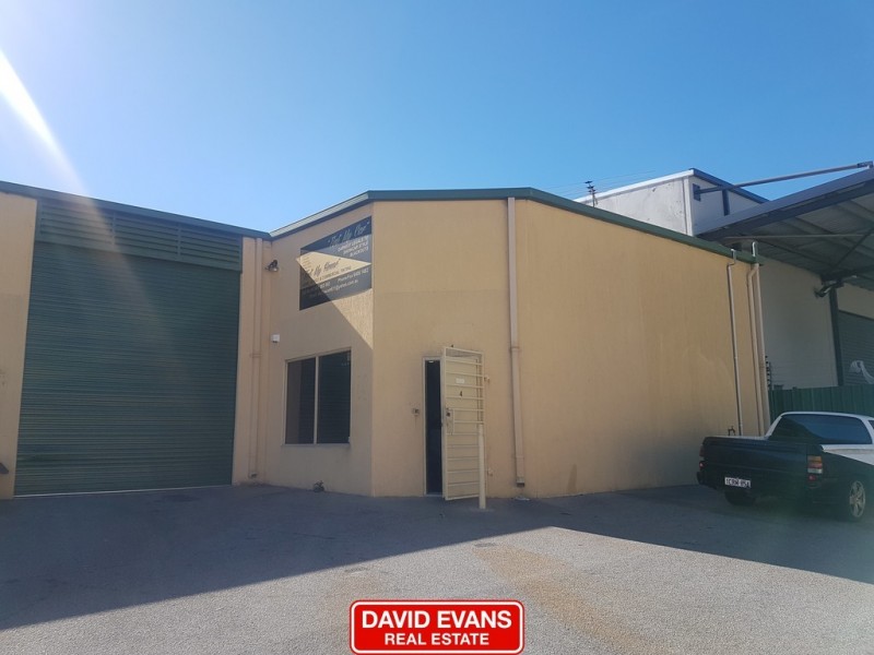 4/6B Baretta Road, Wangara WA 6065