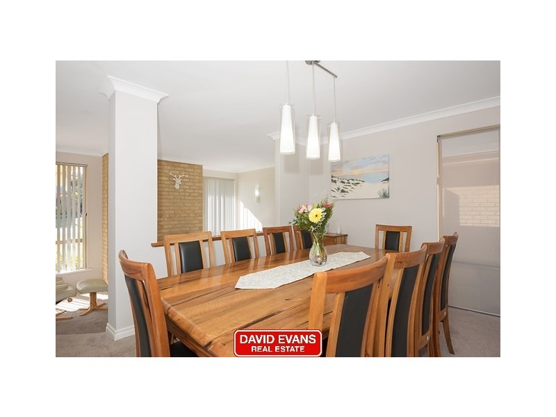 10 Rainbow View, Ocean Reef WA 6027
