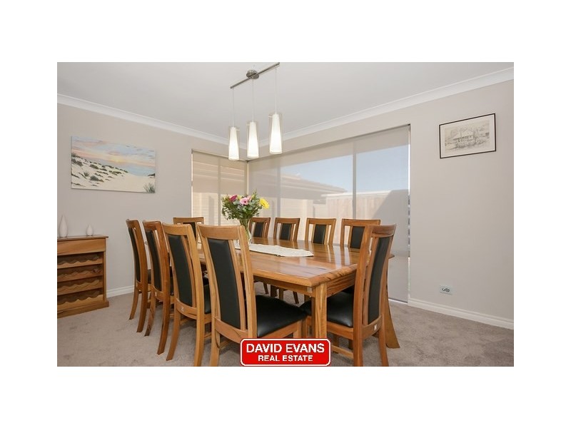 10 Rainbow View, Ocean Reef WA 6027