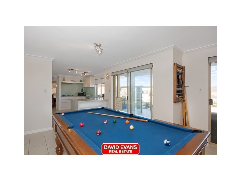 10 Rainbow View, Ocean Reef WA 6027