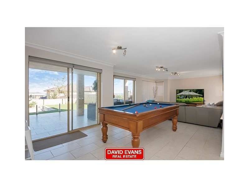 10 Rainbow View, Ocean Reef WA 6027