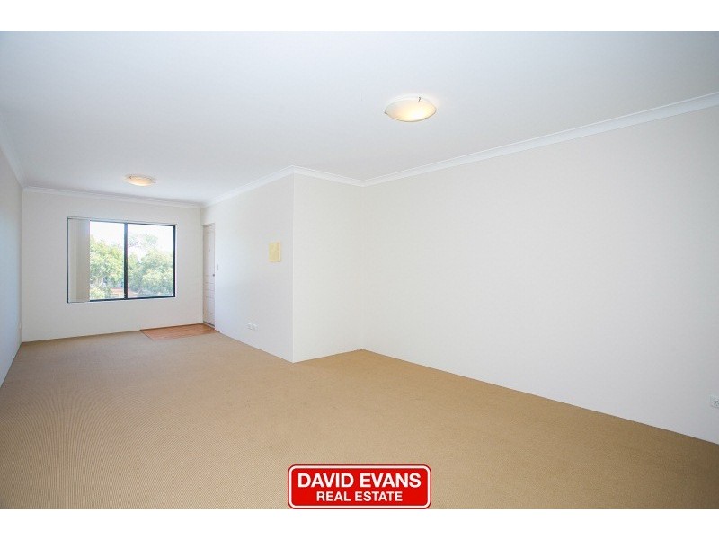 11/9 Lakeside Drive, Joondalup WA 6027