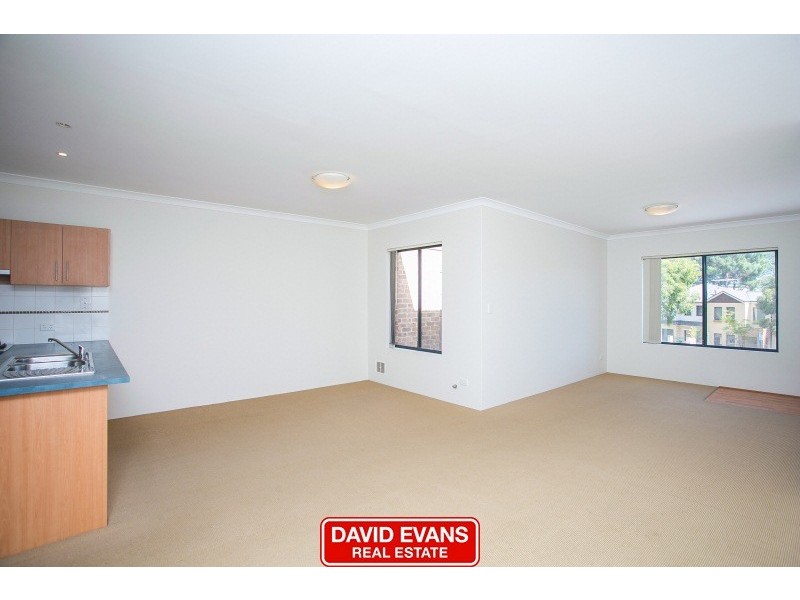11/9 Lakeside Drive, Joondalup WA 6027