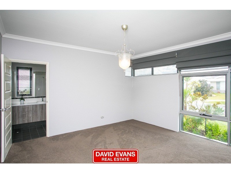 2 Scarlet Close, Tapping WA 6065