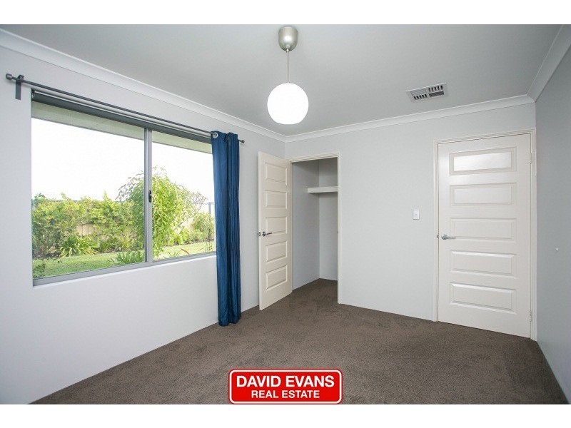 2 Scarlet Close, Tapping WA 6065