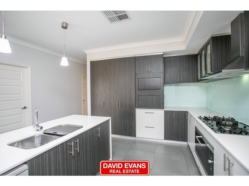 2 Scarlet Close, Tapping WA 6065