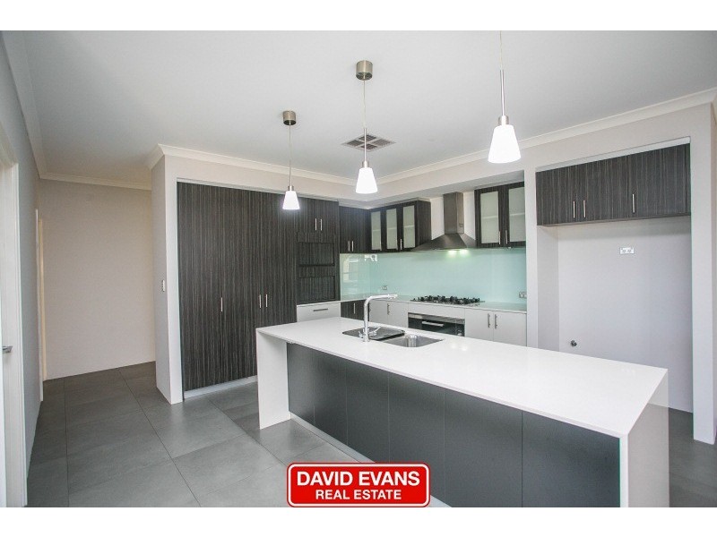 2 Scarlet Close, Tapping WA 6065