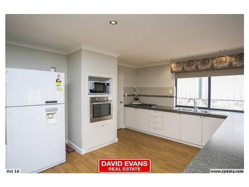 2 Turner Parkway, Carramar WA 6031