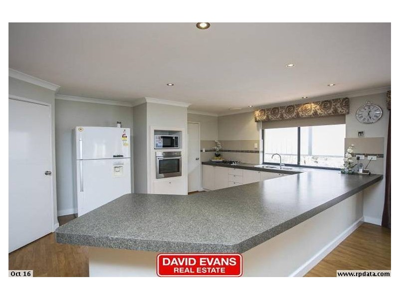 2 Turner Parkway, Carramar WA 6031