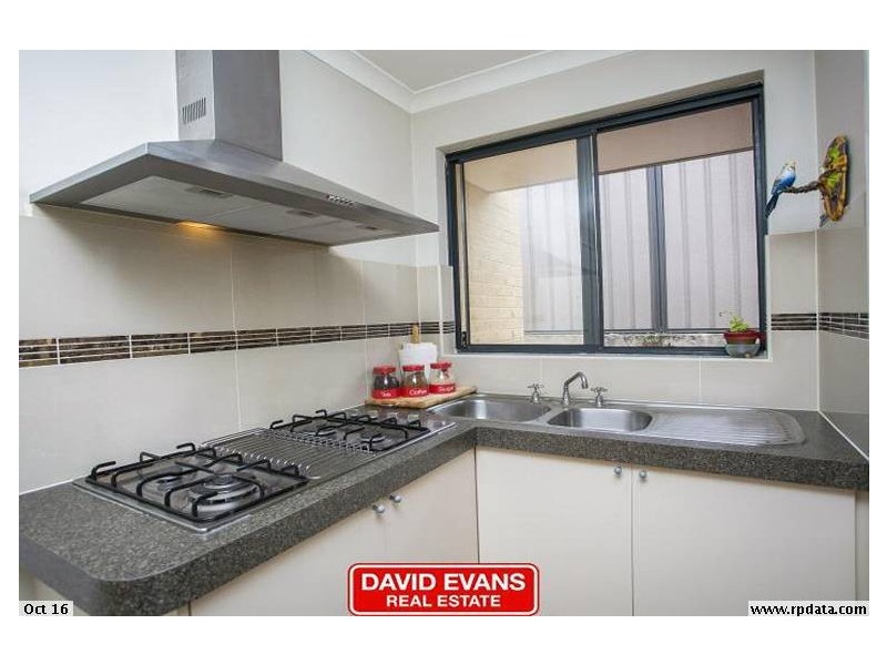 2 Turner Parkway, Carramar WA 6031
