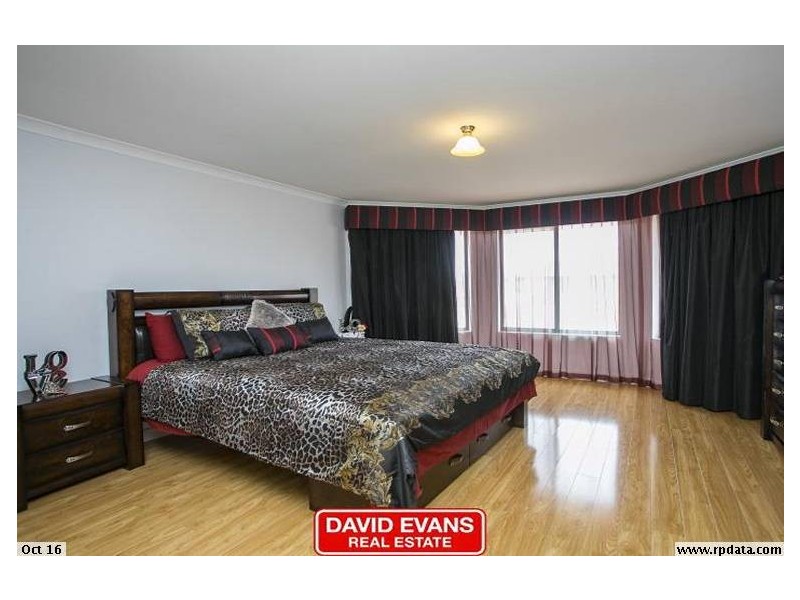 2 Turner Parkway, Carramar WA 6031