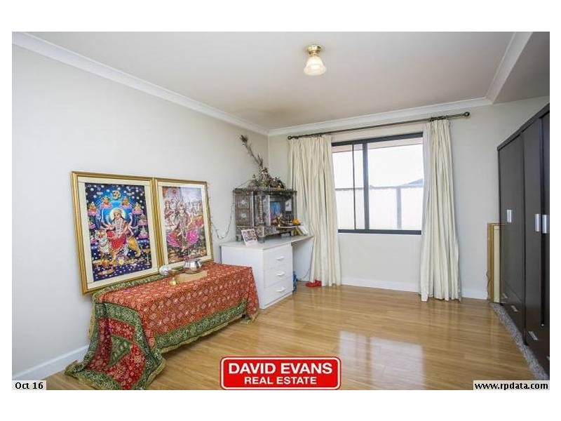 2 Turner Parkway, Carramar WA 6031