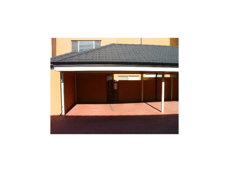 17/2 Plaistow Street, Joondalup WA 6027