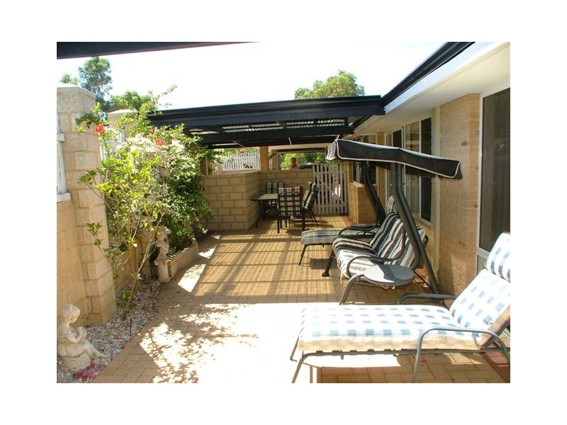 35 Delonix Circle, Woodvale WA 6026