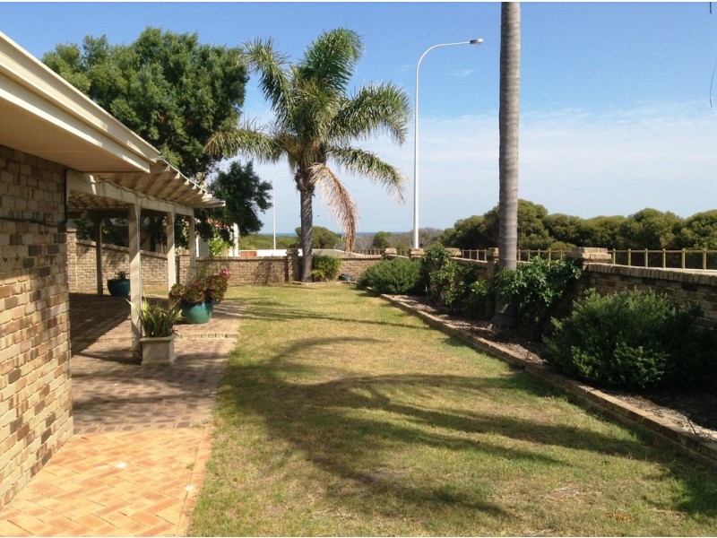 148 Oceanside Promenade, Mullaloo WA 6027
