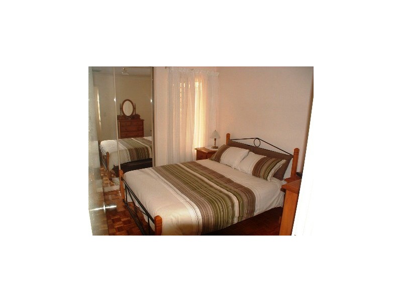 9 Holley Place, Marangaroo WA 6064