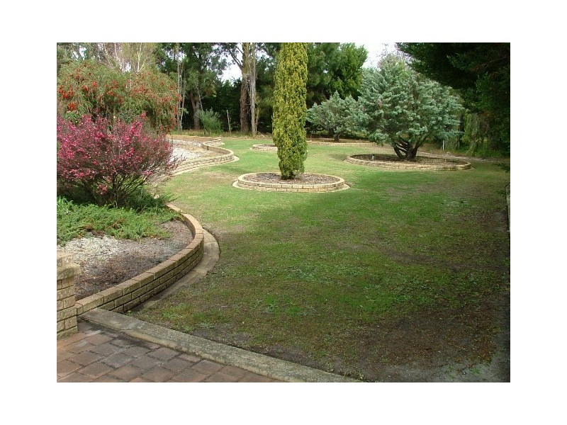 164 Lakelands Drive, Gnangara WA 6077