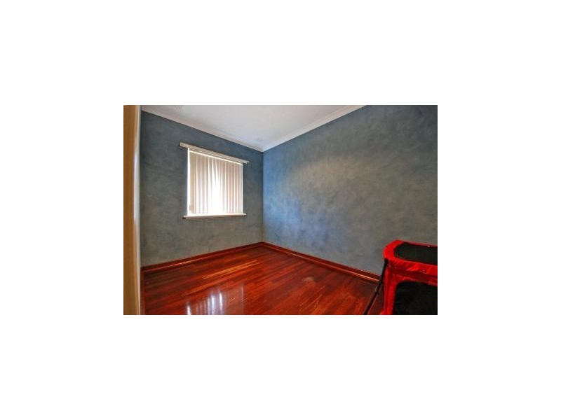 7 Hemsey St, Balga WA 6061