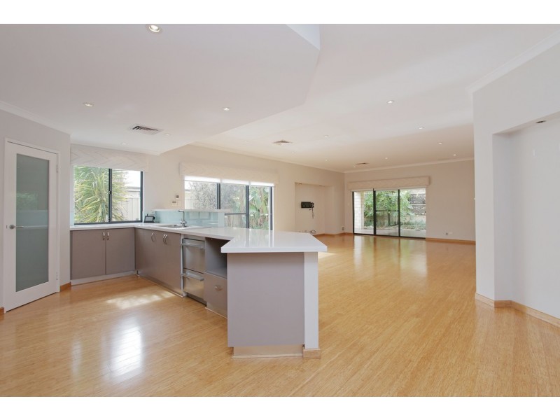 83 Wattle Mews, Hocking WA 6065