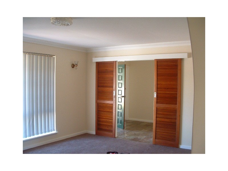 36 Gleddon Way, Hillarys WA 6025