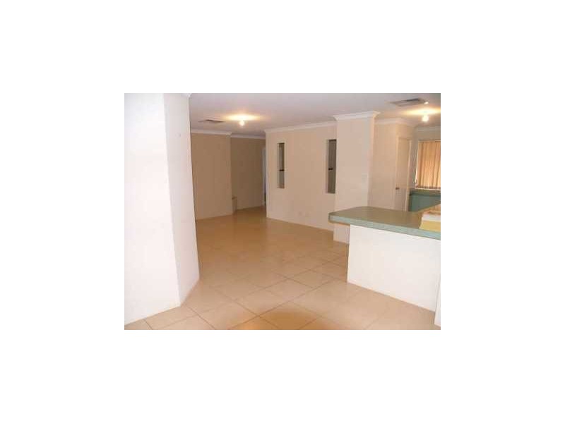 114B Ravenswood Dve, Nollamara WA 6061