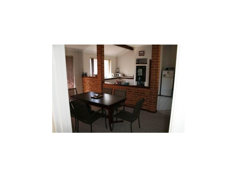 40 Parkview Dve, Ballajura WA 6066