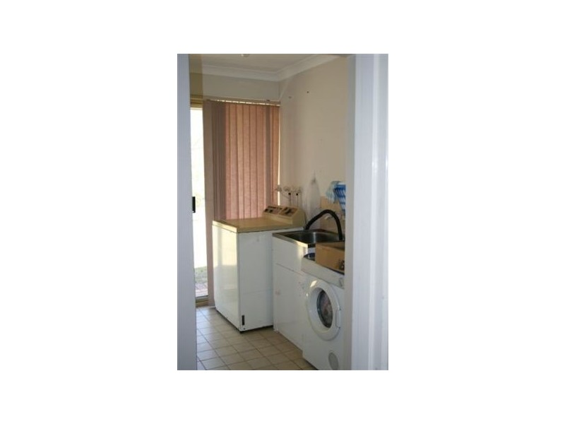 40 Parkview Dve, Ballajura WA 6066