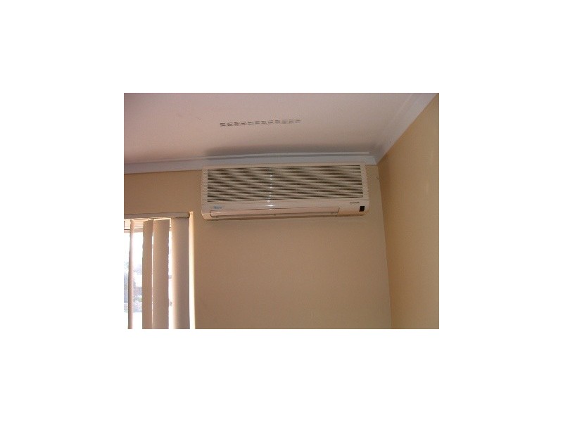 52 Cook Avenue, Hillarys WA 6025