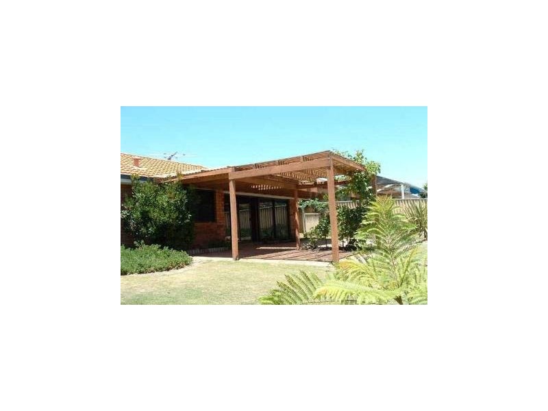 3 Waterford Dve, Hillarys WA 6025