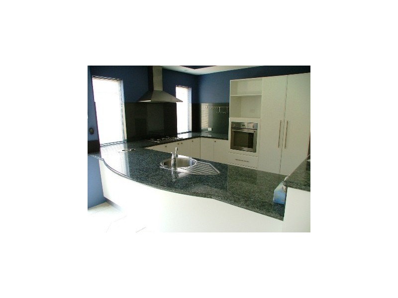 1 Limerick Cres, Darch WA 6065