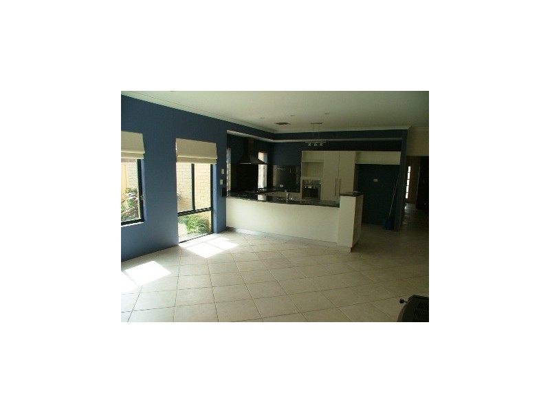 1 Limerick Cres, Darch WA 6065