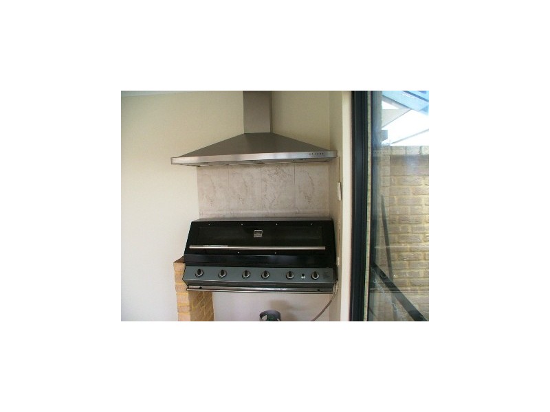 1 Limerick Cres, Darch WA 6065