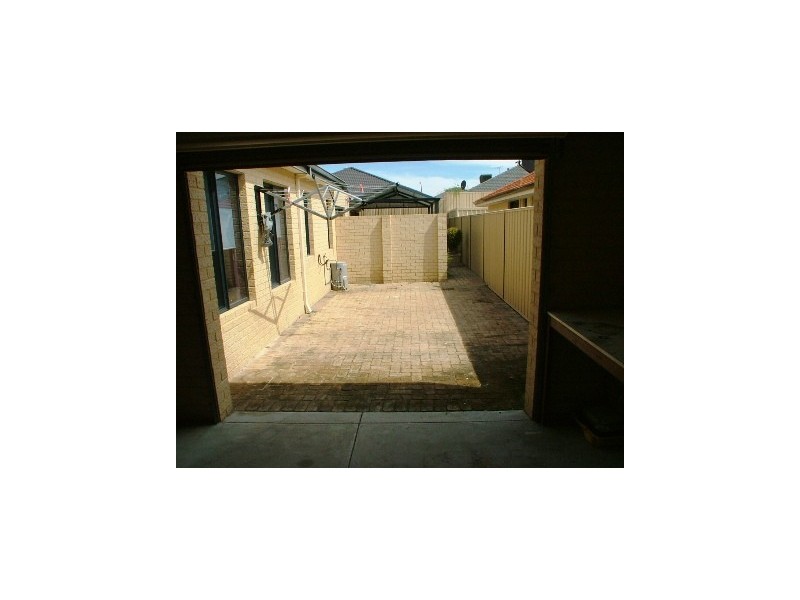 1 Limerick Cres, Darch WA 6065