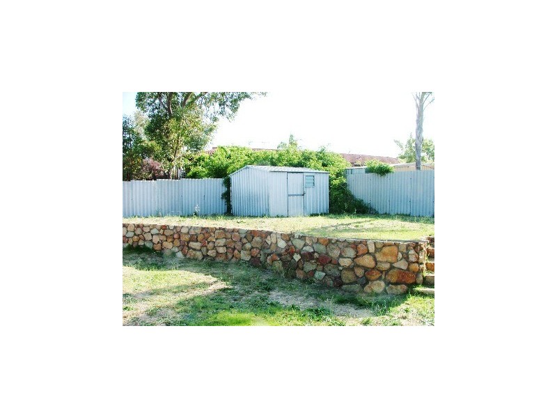 37 Bernard Manning Drive, Duncraig WA 6023