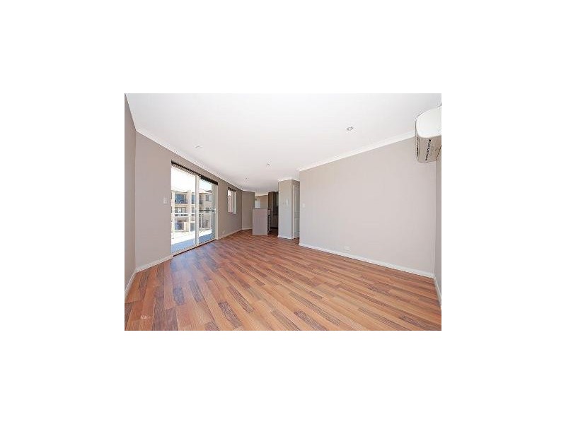 4/36 Currambine Blvd, Currambine WA 6028