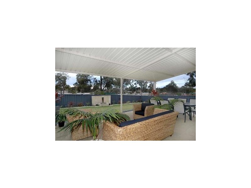 26C Casserley Ave, Girrawheen WA 6064