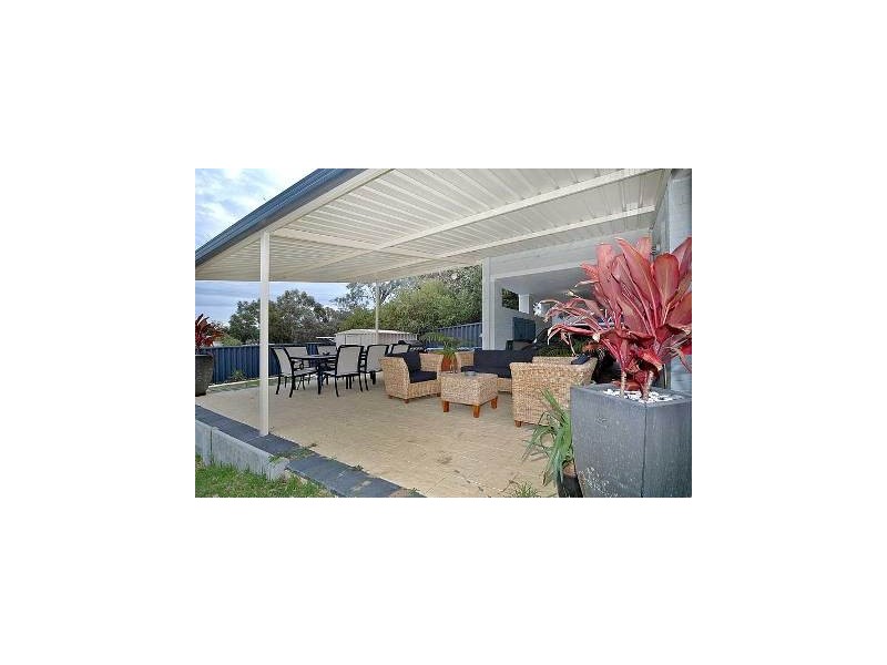 26C Casserley Ave, Girrawheen WA 6064