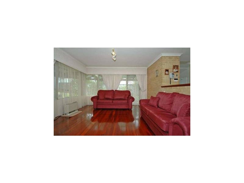 249 Eddystone Ave, Beldon WA 6027