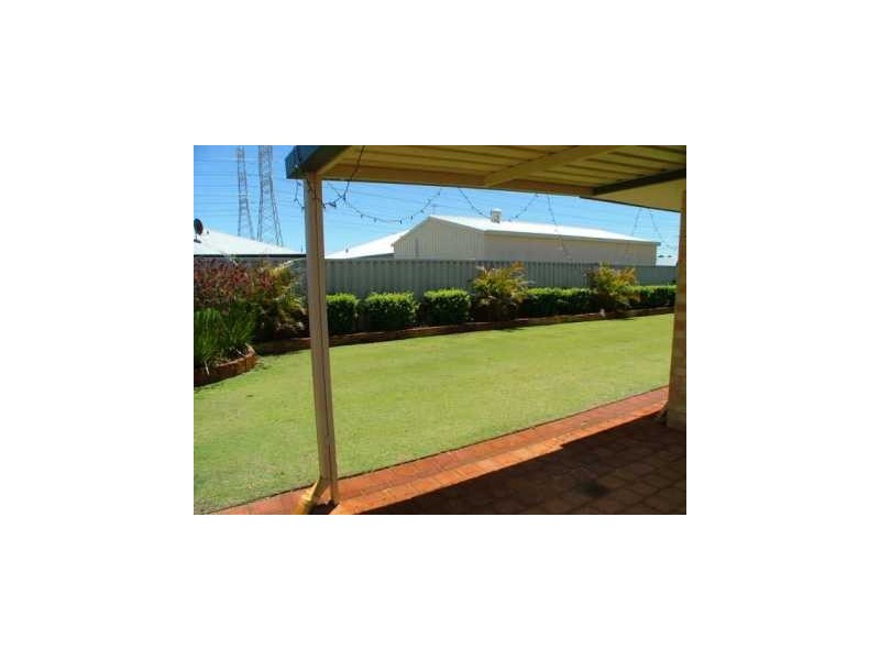261  Bennet Springs Dve, Beechboro WA 6063