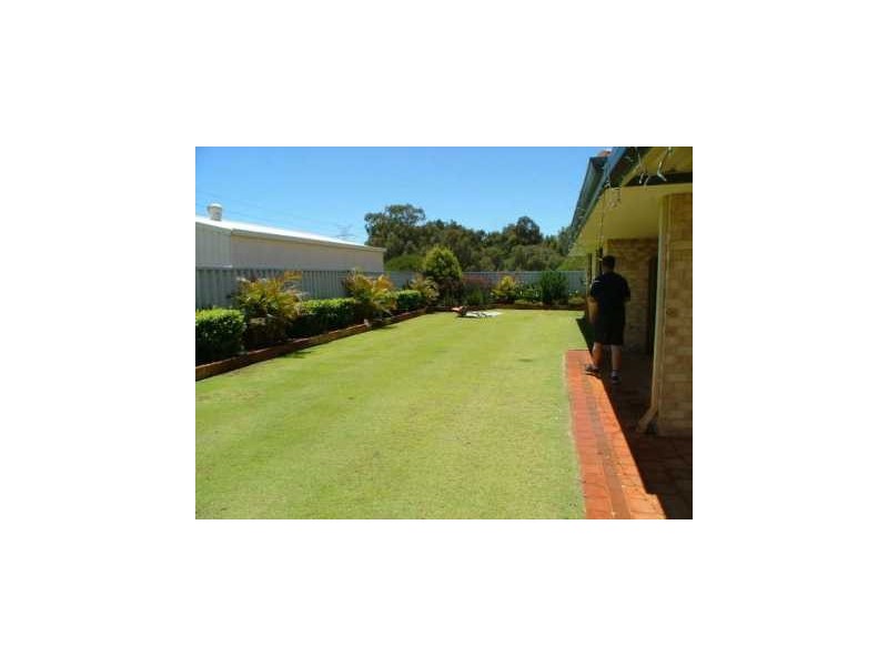 261  Bennet Springs Dve, Beechboro WA 6063