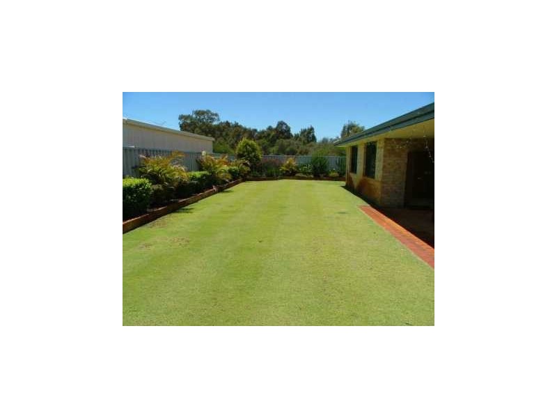 261  Bennet Springs Dve, Beechboro WA 6063