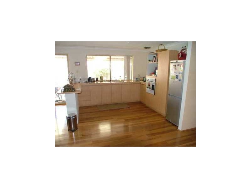 22B Combewood Loop, Carramar WA 6031