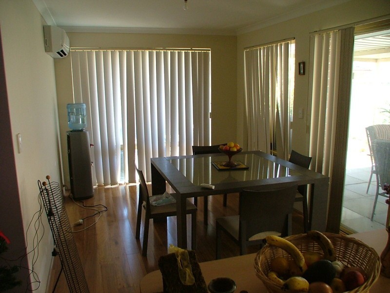 22B Combewood Loop, Carramar WA 6031