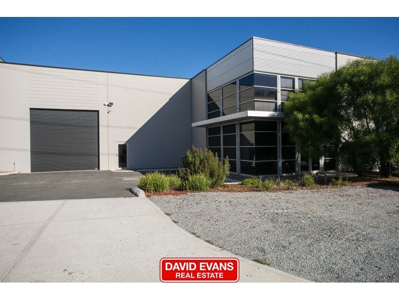 1/16 Lancaster Road, Wangara WA 6065