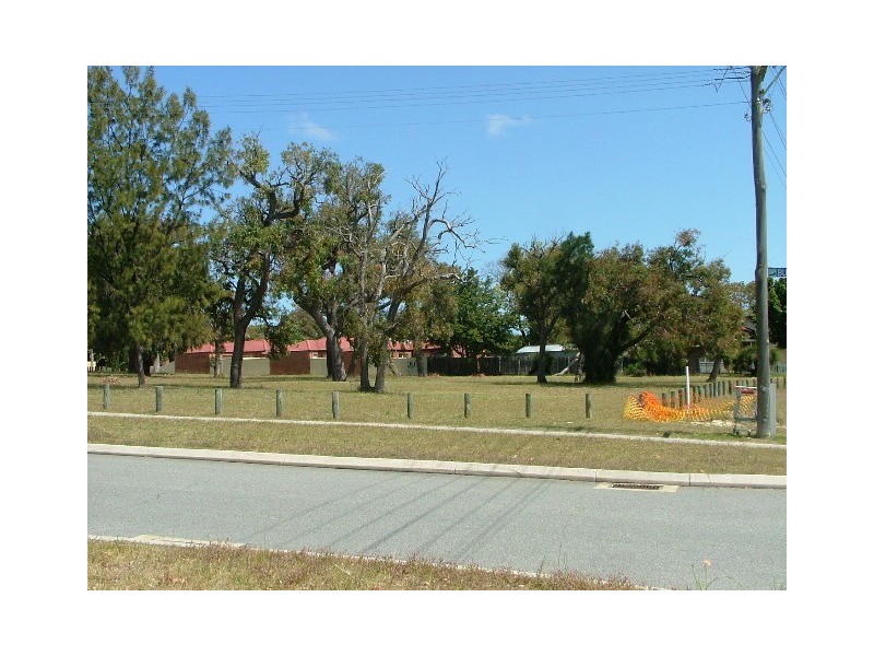 32 Burdham way, Balga WA 6061