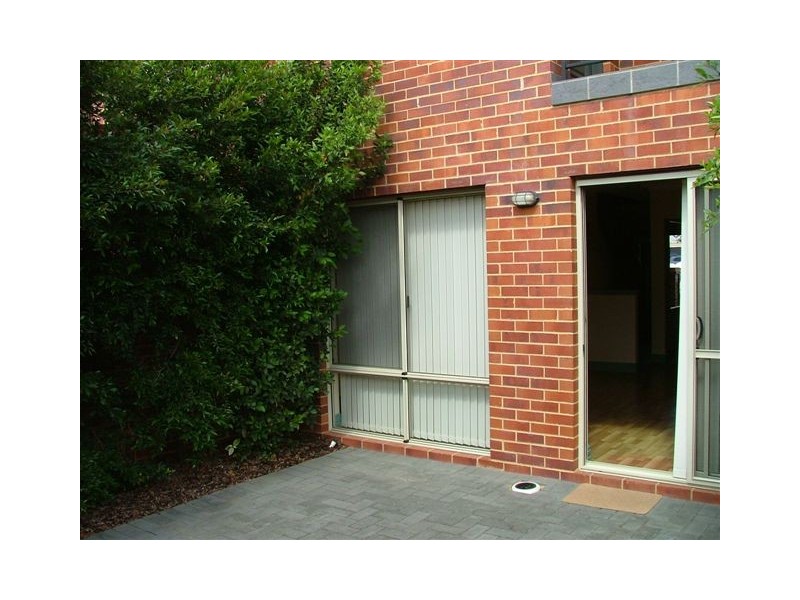 202 Lakeside Drive, Joondalup WA 6027