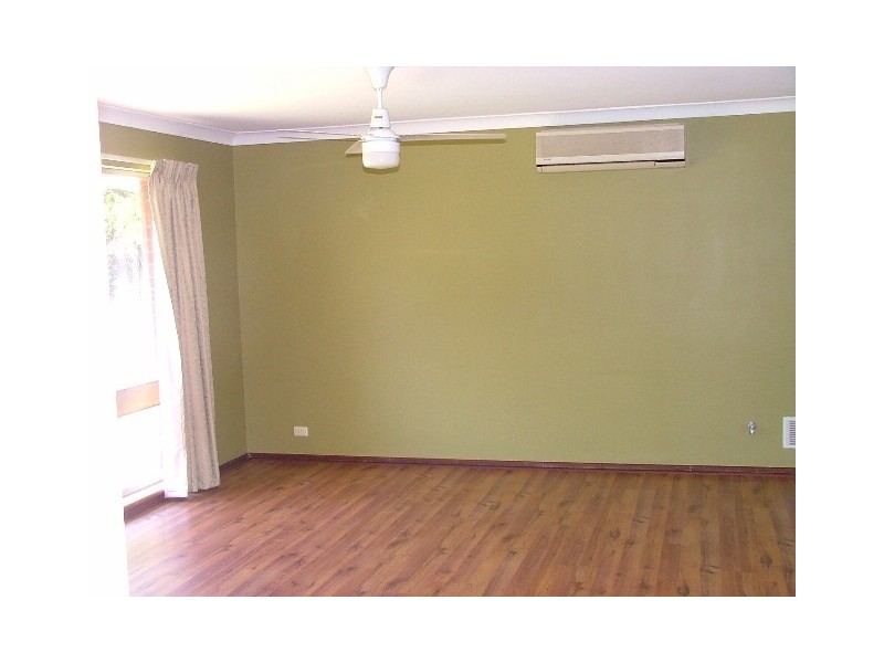 9 Wallawa Street, Wanneroo WA 6065