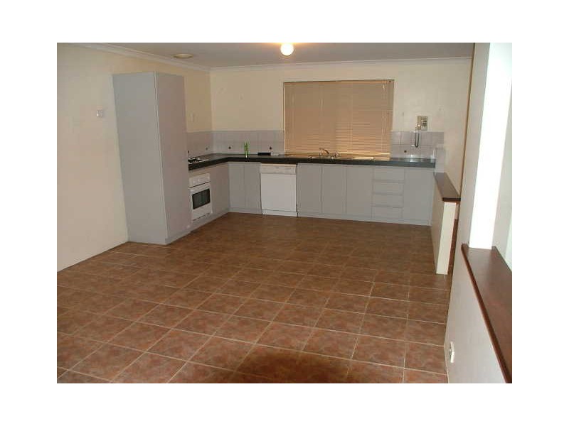 21 Sabine Grove, Alexander Heights WA 6064