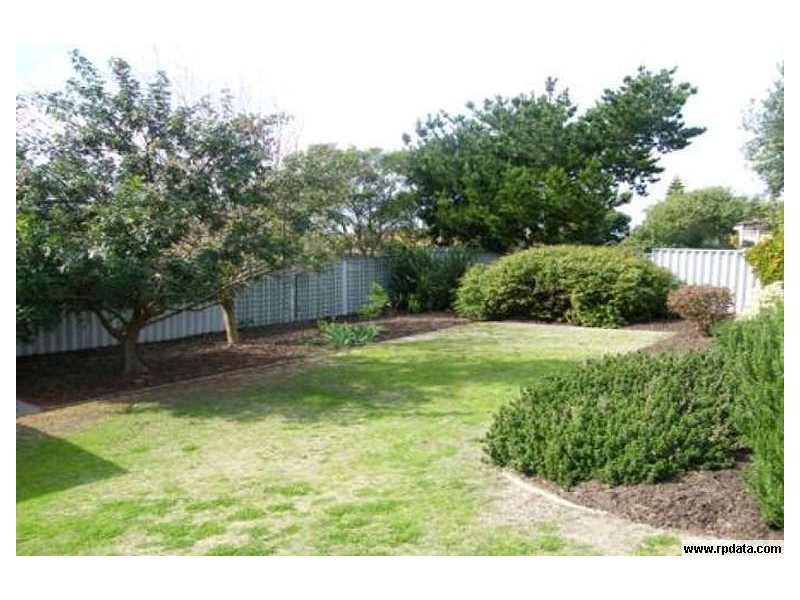 5 Millbrook Grove, Beldon WA 6027