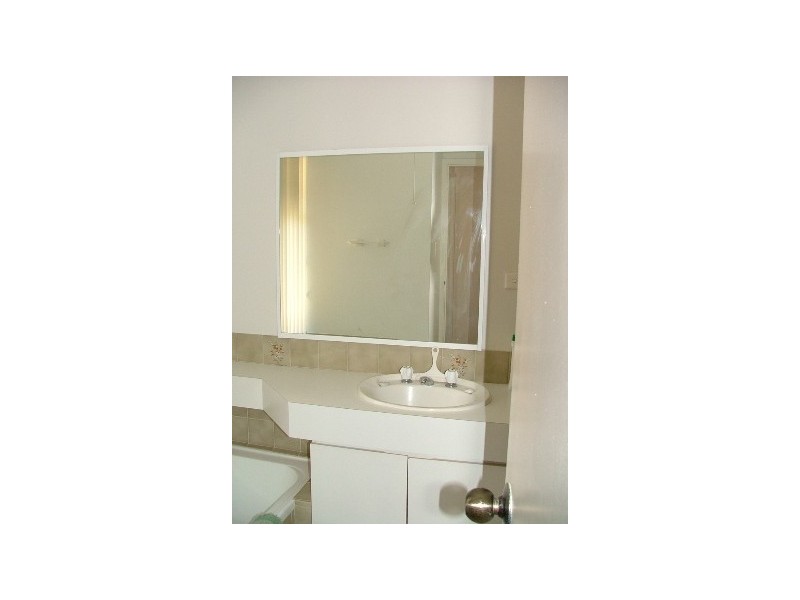 60 Elliot Road, Hocking WA 6065